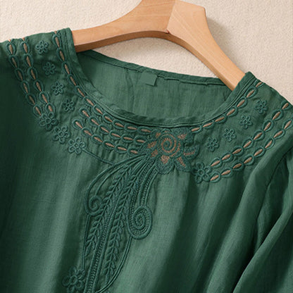 Buddha Stones Artistic Plain Floral Embroidered Design Crew Neck Puff Half Sleeve Women's T-Shirt