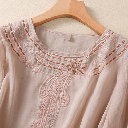 Buddha Stones Artistic Plain Floral Embroidered Design Crew Neck Puff Half Sleeve Women's T-Shirt